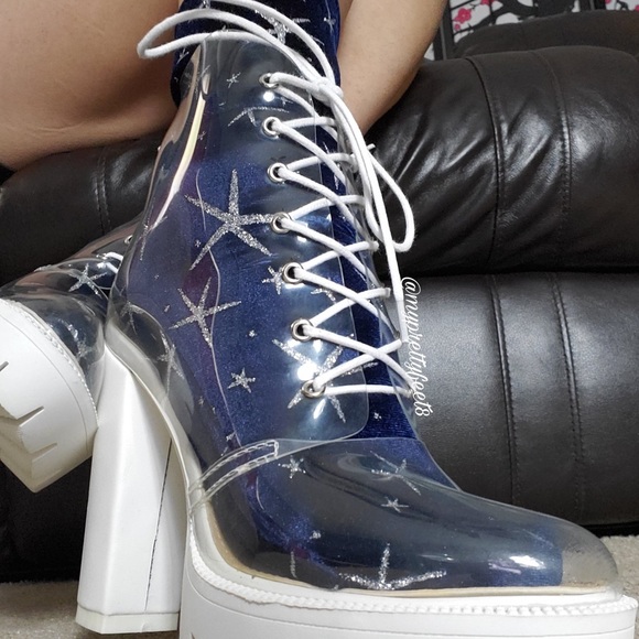 Women Blue Velvet Stars Socks - Picture 3 of 5